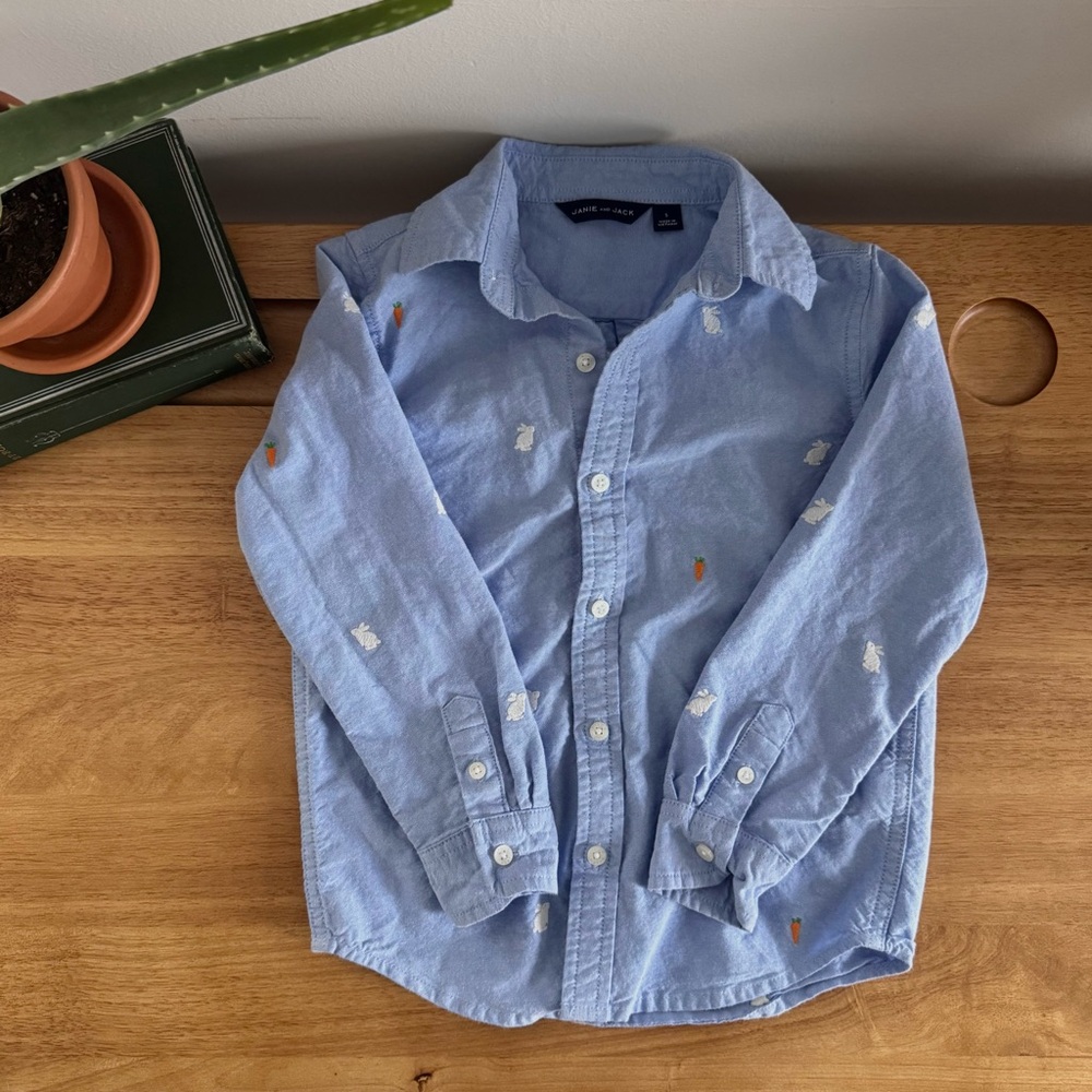 Janie and Jack Bunny Carrot Embroidered Button Down Shirt Boys Size 5 Easter